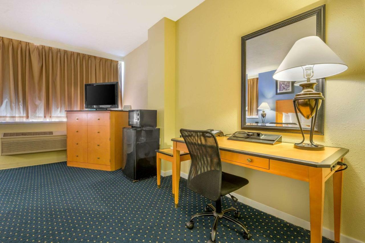 Inn At Lebanon - Hershey & Manheim Area Екстер'єр фото