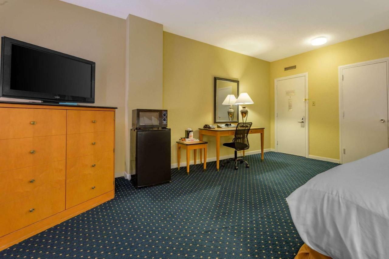 Inn At Lebanon - Hershey & Manheim Area Екстер'єр фото